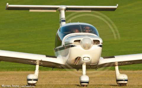Robin R3000