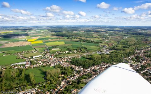 Pons sous l'aile ! Vu l'aérodrome ?